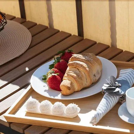 La Prima Olivia Apartman