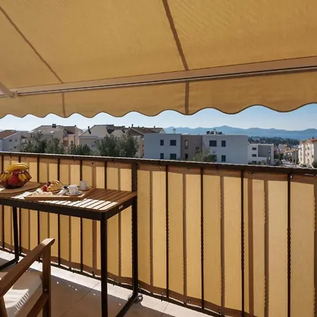 Apartman La Prima Olivia Zára